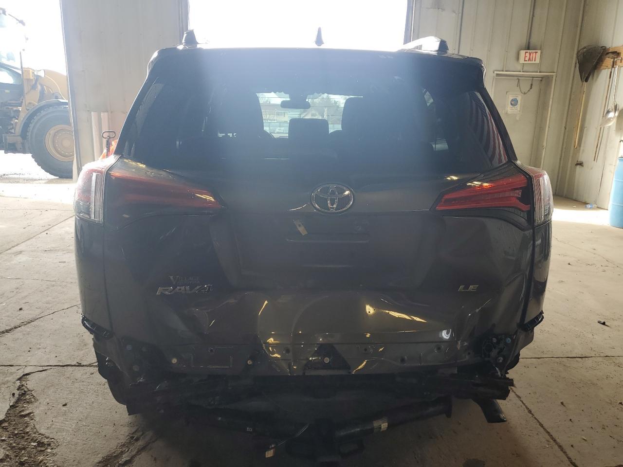 2017 TOYOTA RAV4 LE - Image 6