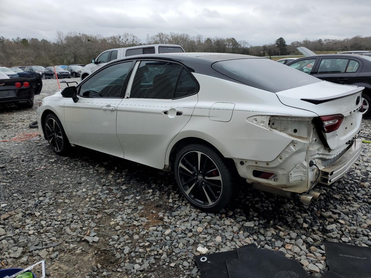 2018 TOYOTA CAMRY XSE - Фото 2