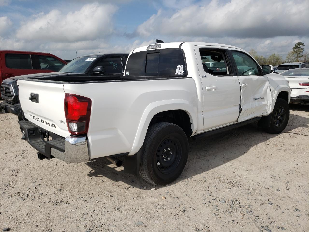 2023 TOYOTA TACOMA DOU - Фото 3