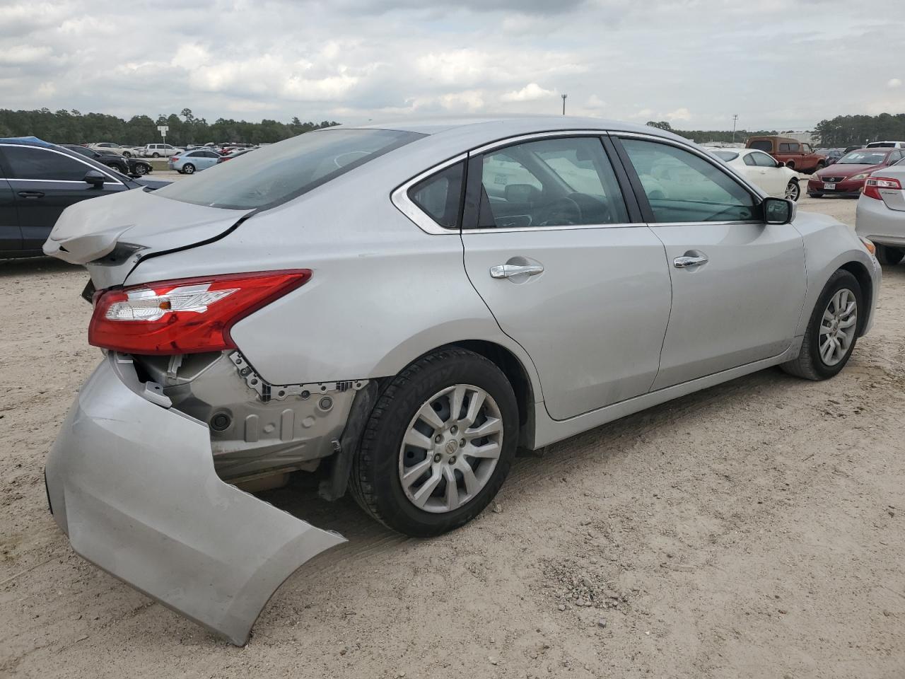 2017 NISSAN ALTIMA 2.5 - Фото 3