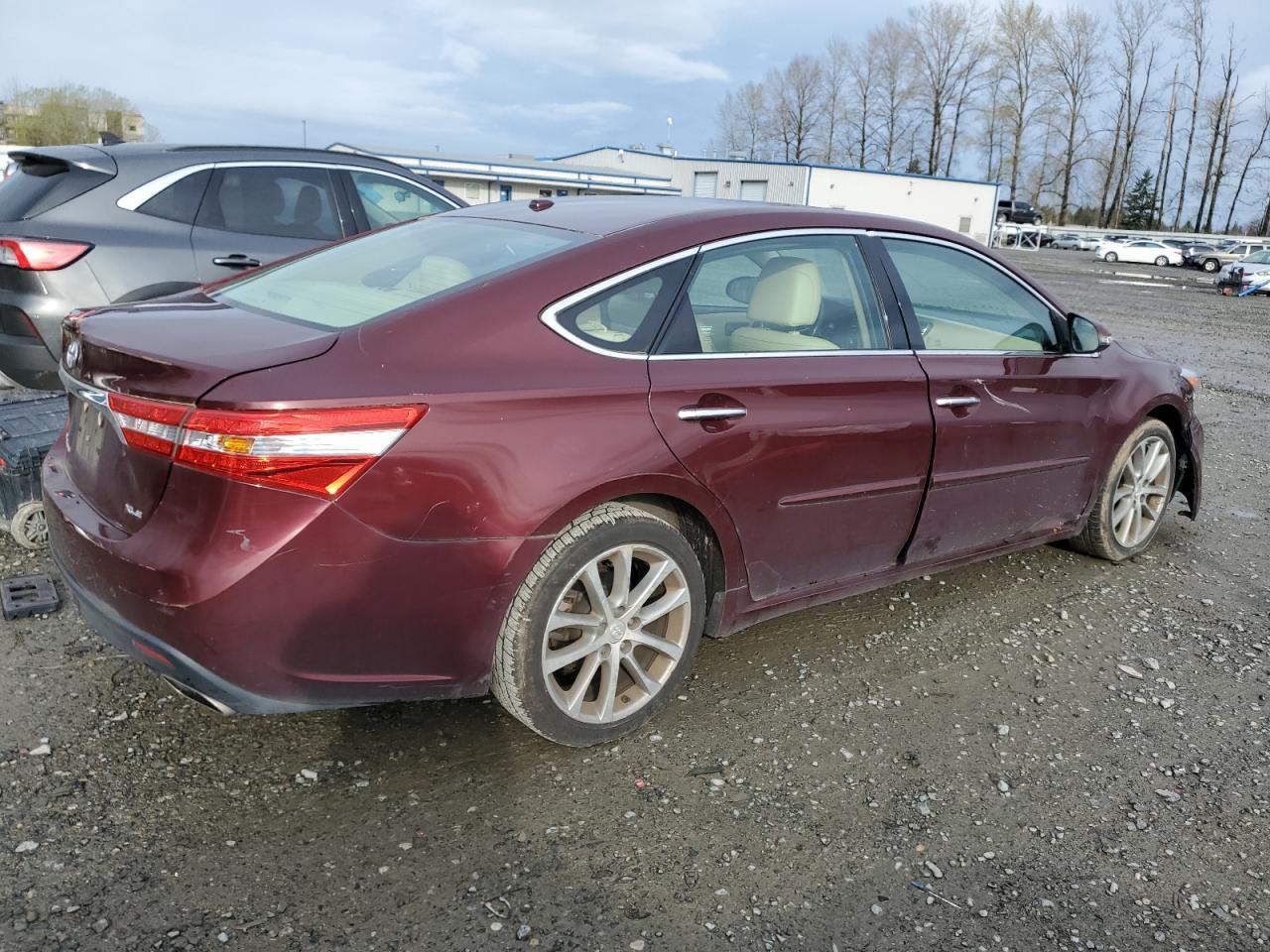 2015 TOYOTA AVALON XLE - Image 3