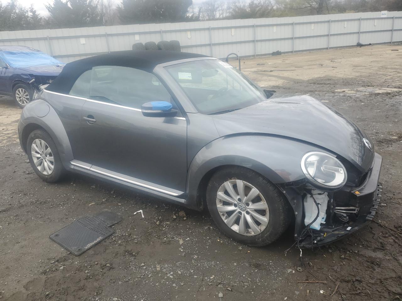2019 VOLKSWAGEN BEETLE S - Фото 4