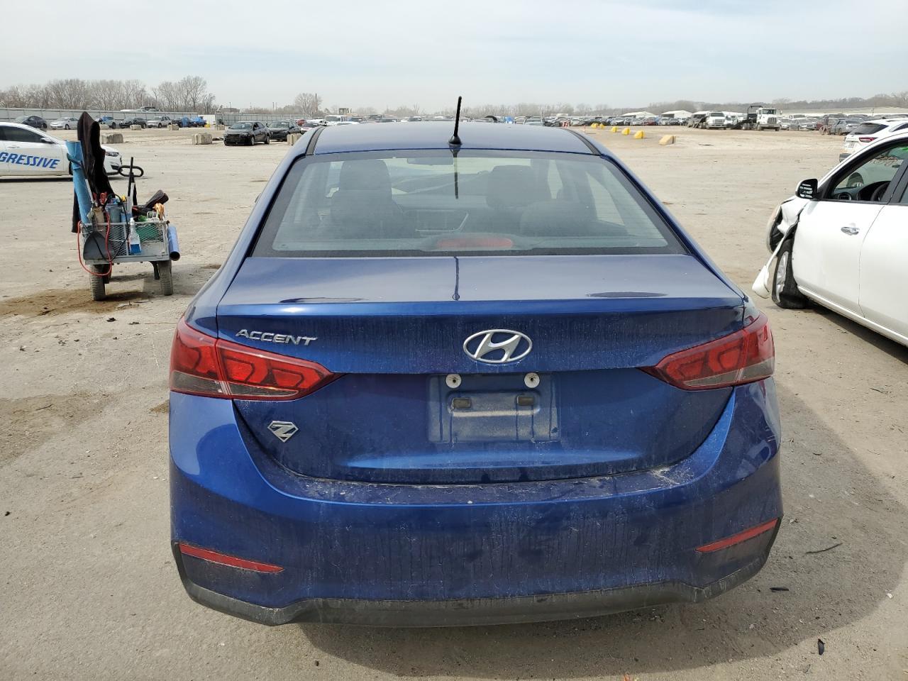 2019 HYUNDAI ACCENT SE - Фото 6