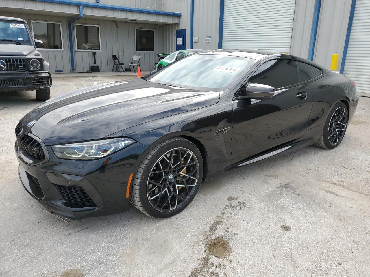 2023 BMW M8 car image