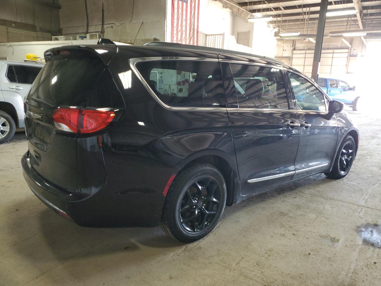 2017 CHRYSLER PACIFICA T - Фото 3