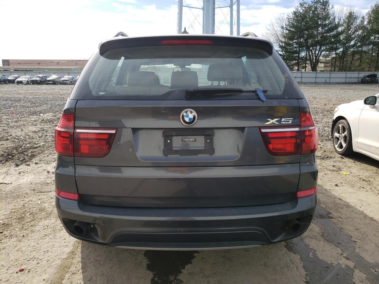 2013 BMW X5 XDRIVE3 - Image 6