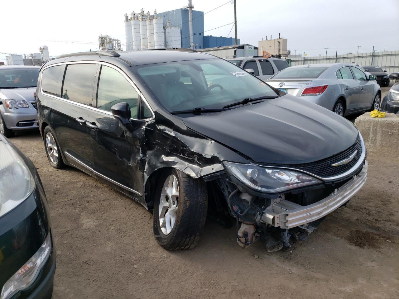 2017 CHRYSLER PACIFICA T - Image 4