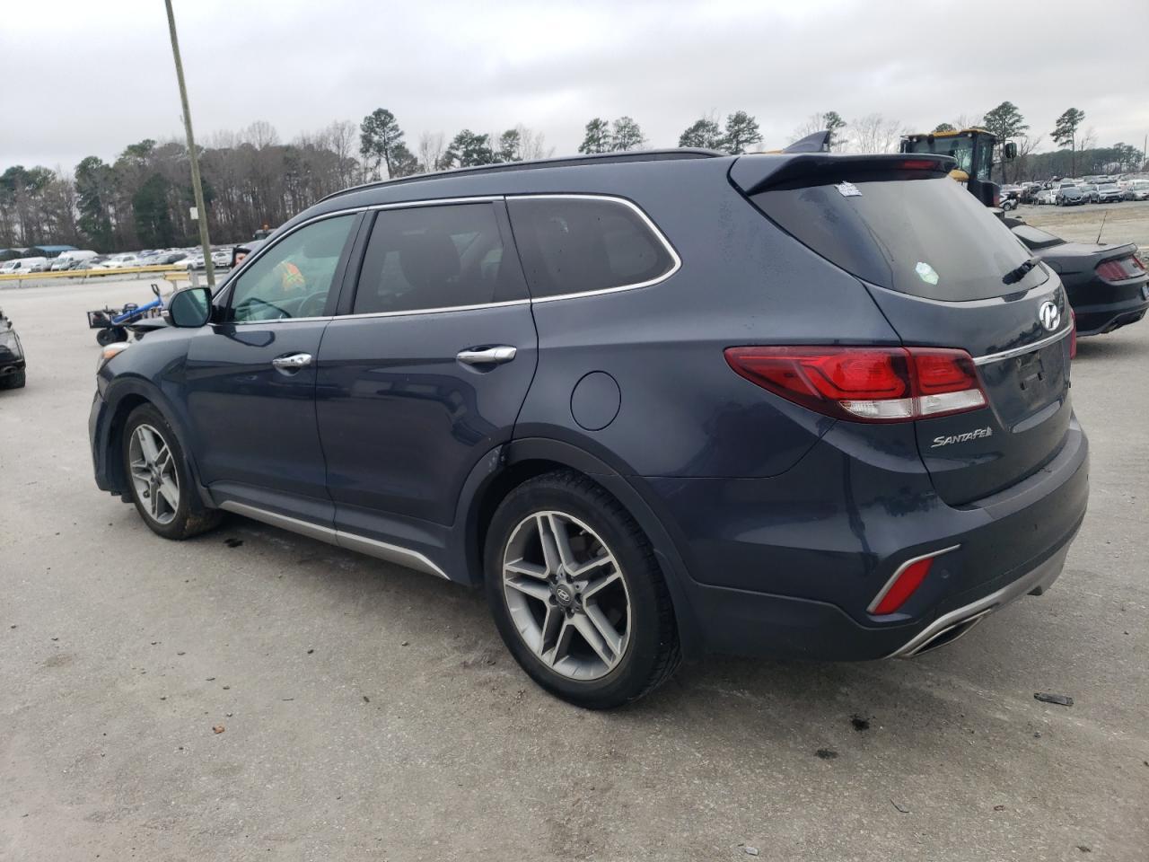 2017 HYUNDAI SANTA FE S - Image 2