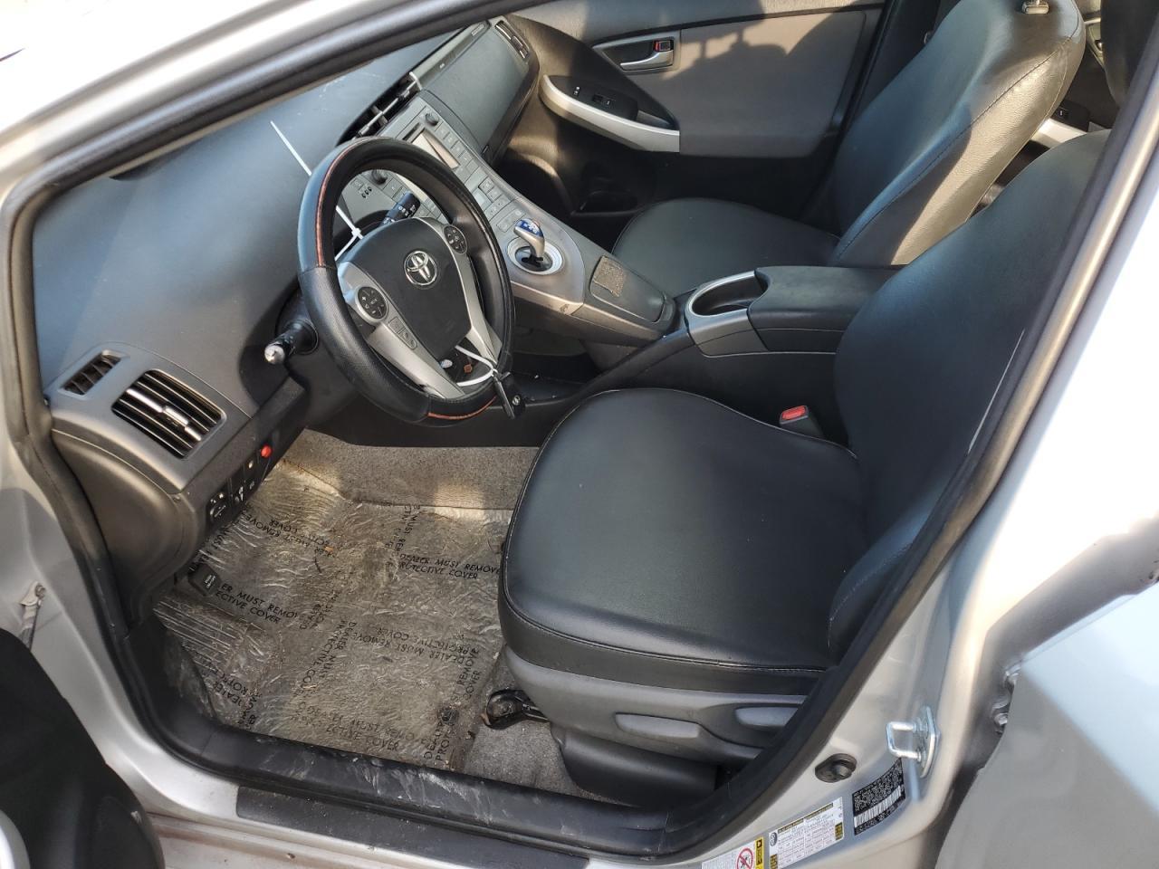 2015 TOYOTA PRIUS PLUG - Image 7