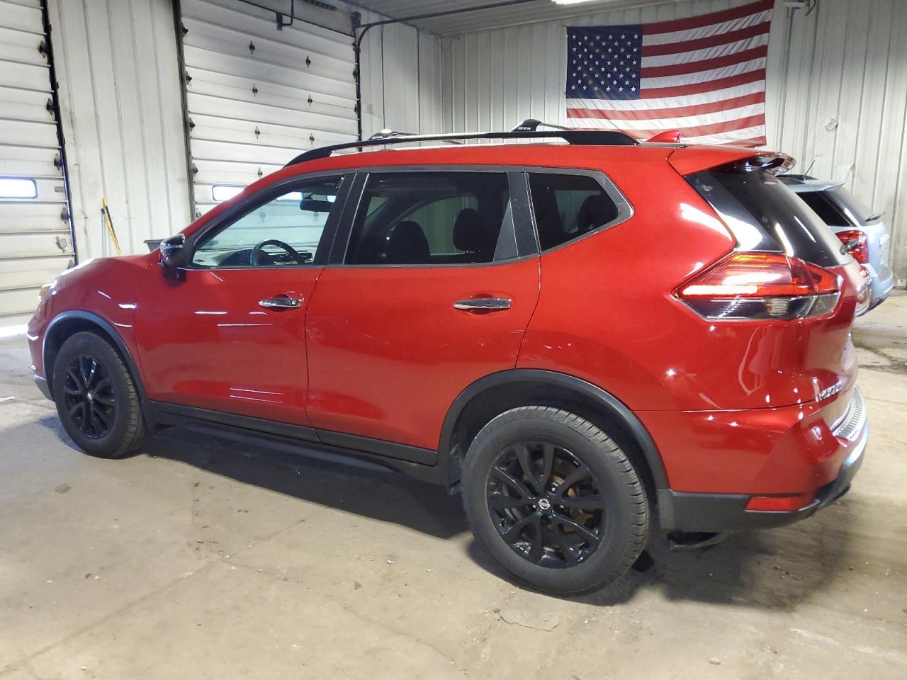 2017 NISSAN ROGUE SV - Фото 2