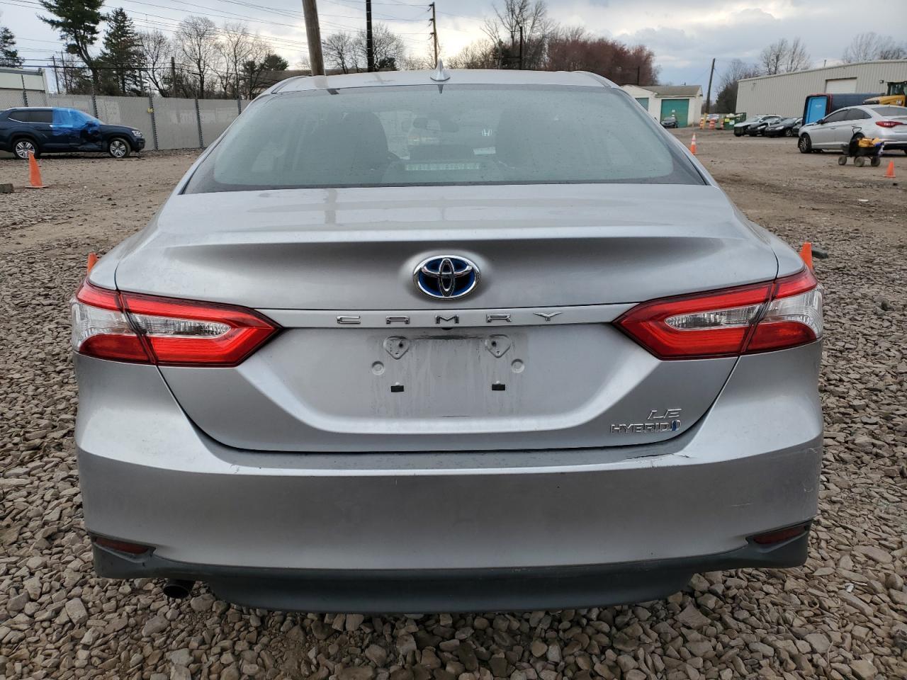 2020 TOYOTA CAMRY LE - Фото 6