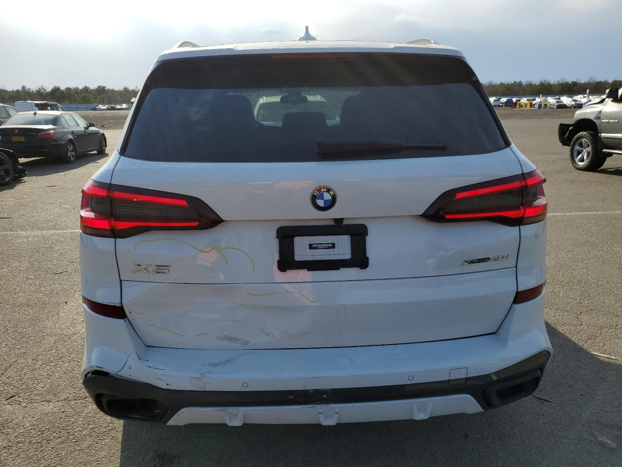 2022 BMW X5 XDRIVE4 - Фото 6
