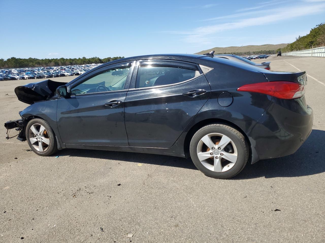 2013 HYUNDAI ELANTRA GL - Image 2