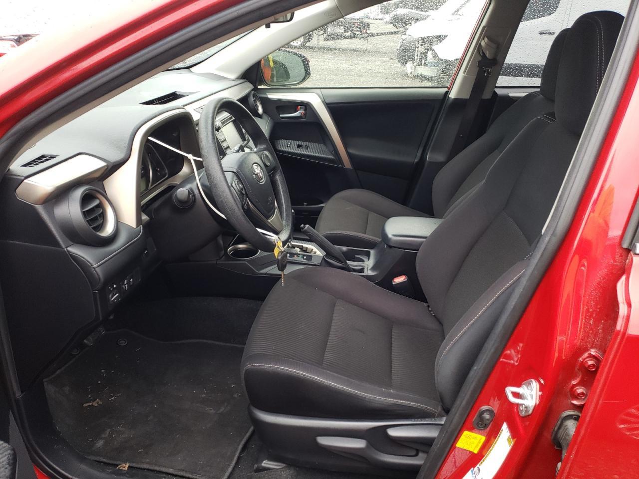2015 TOYOTA RAV4 XLE - Фото 7