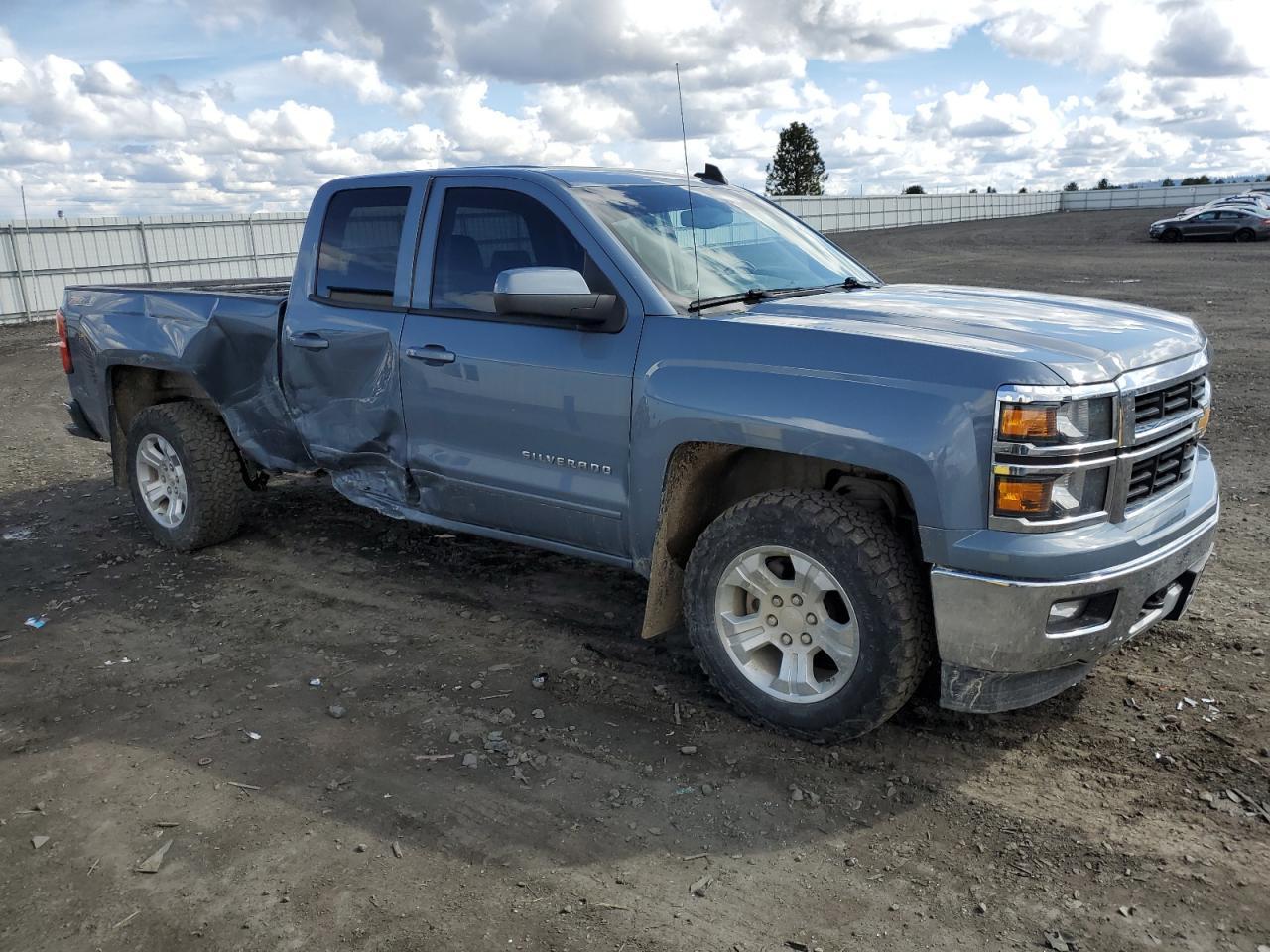 2015 CHEVROLET SILVERADO - Image 4