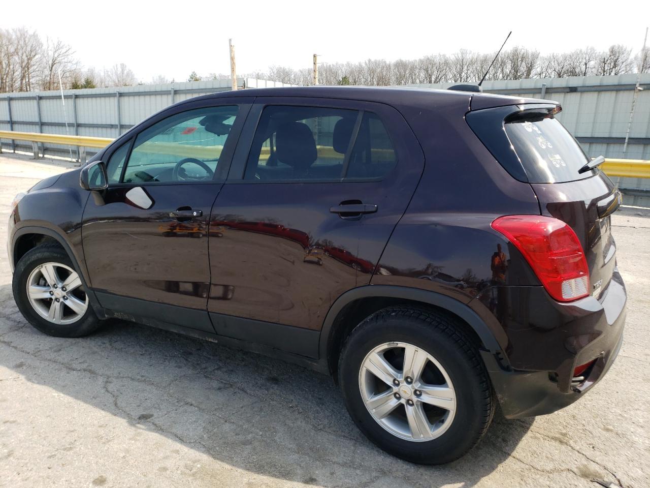 2021 CHEVROLET TRAX LS - Image 2