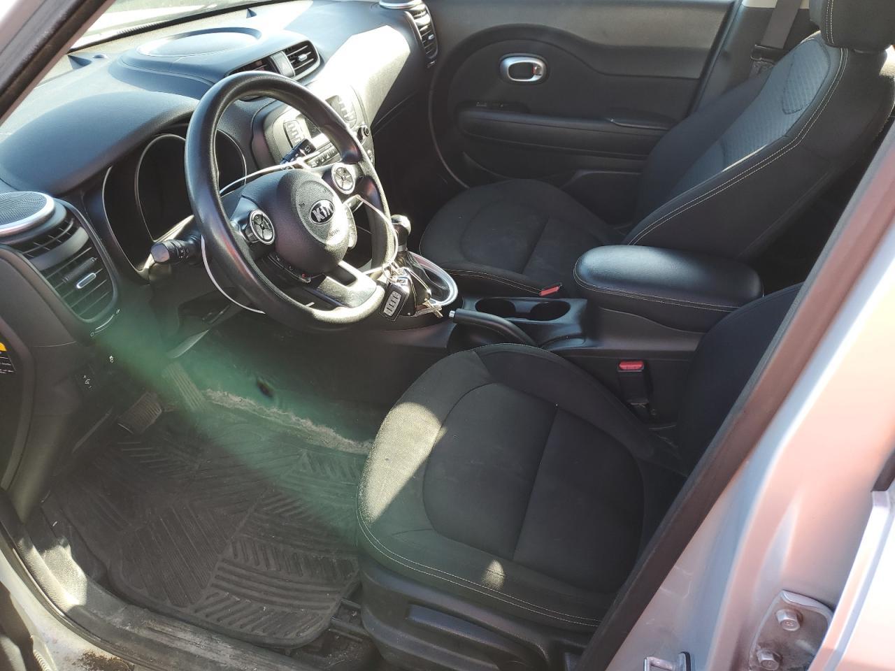 2014 KIA SOUL + - Image 7