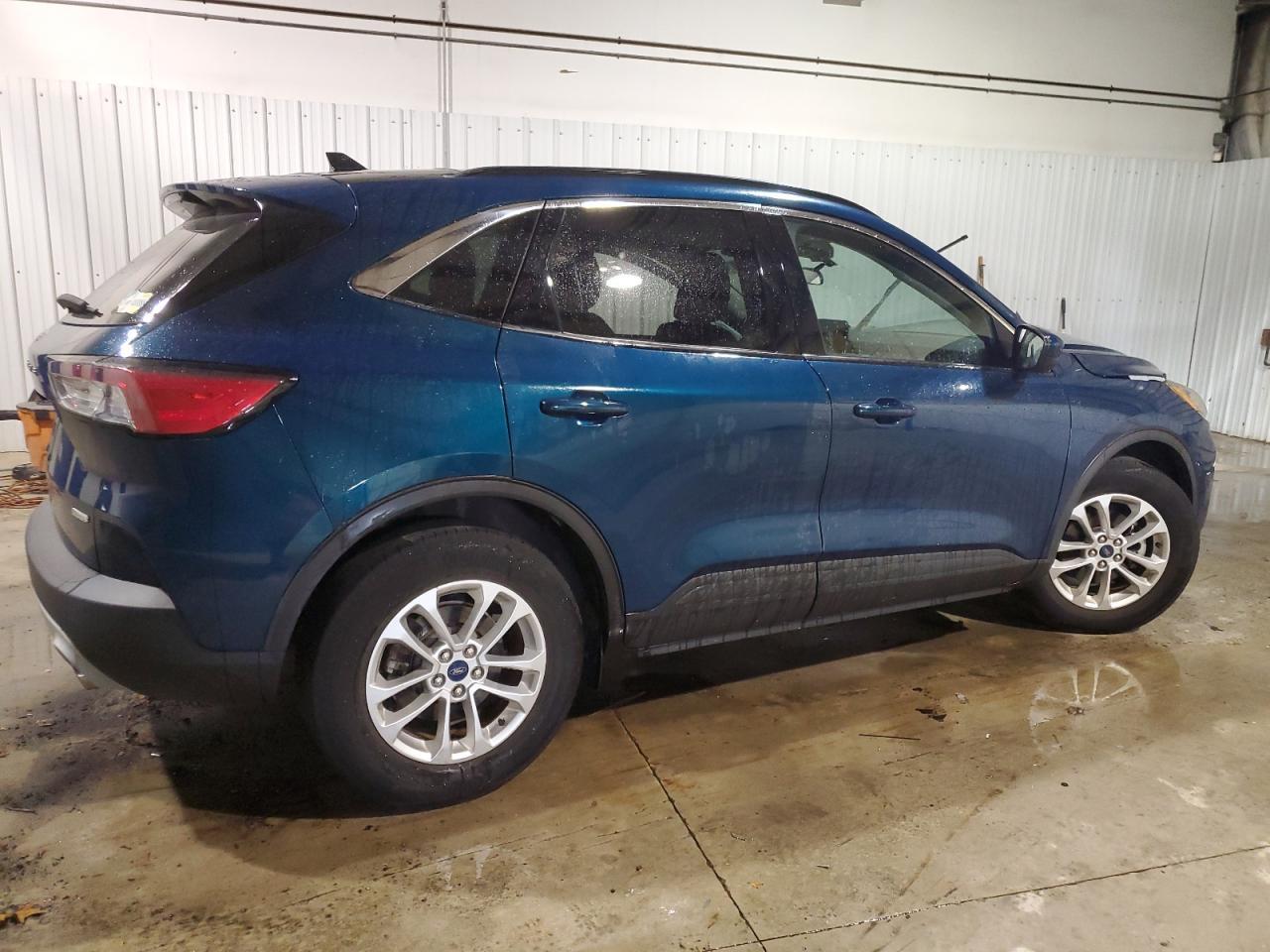 2020 FORD ESCAPE SE - Фото 3