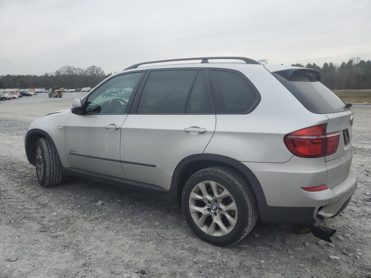 2013 BMW X5 XDRIVE3 - Фото 2