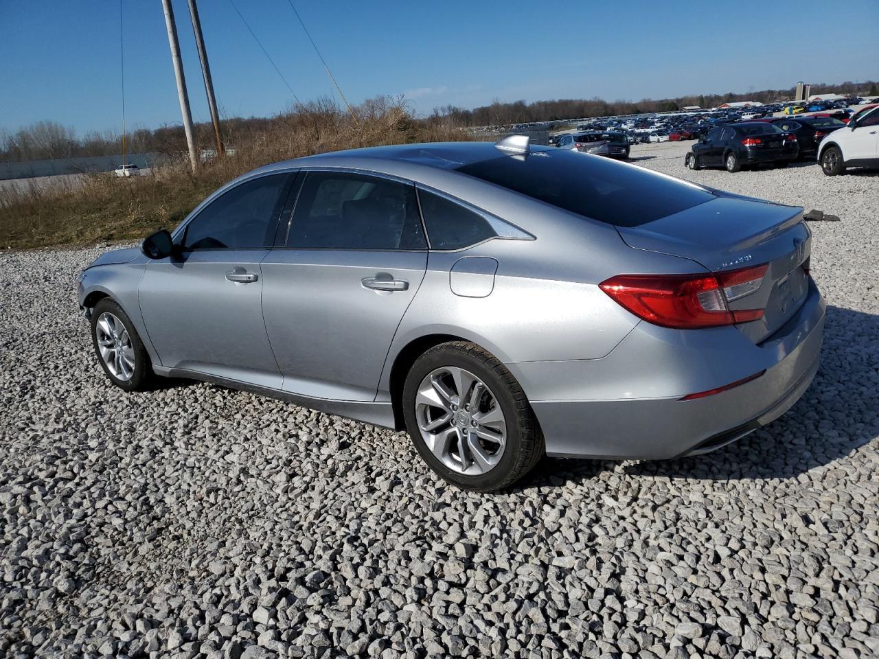 2018 HONDA ACCORD LX - Фото 2