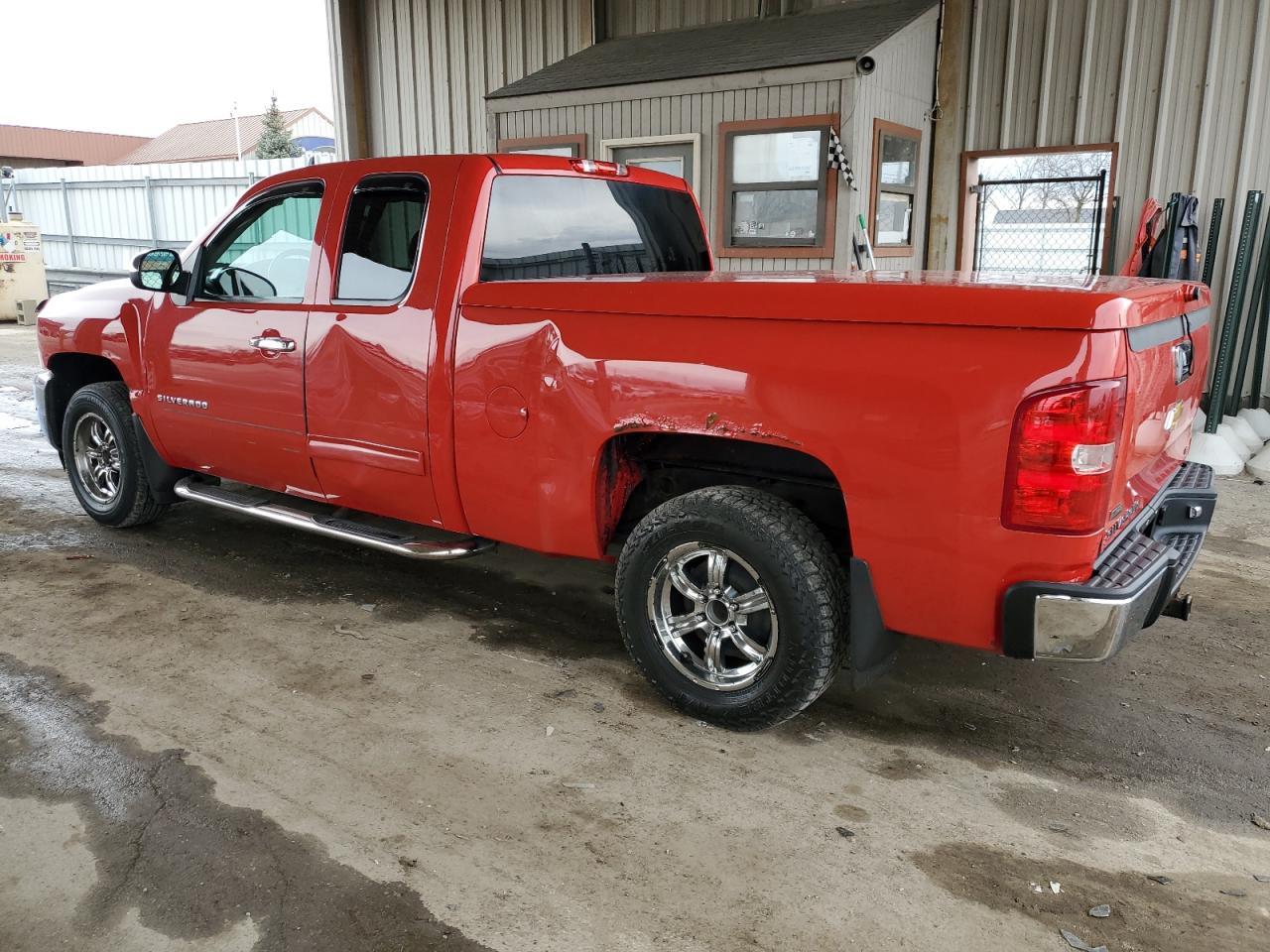 2012 CHEVROLET SILVERADO - Image 2