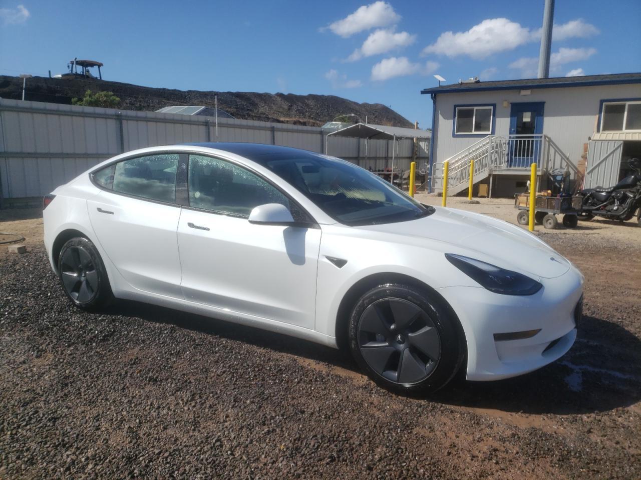 2023 TESLA MODEL 3 - Фото 4
