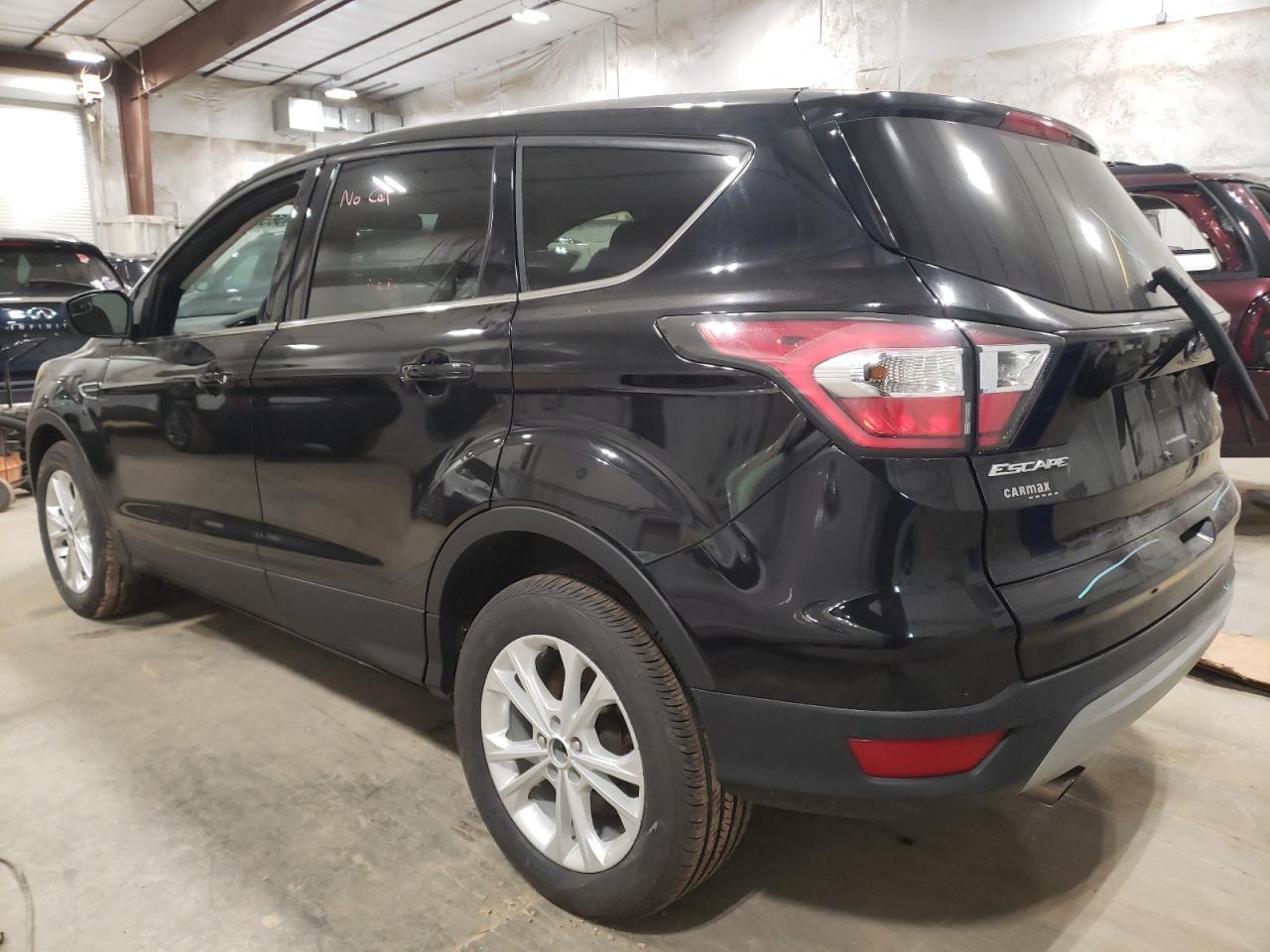 2017 FORD ESCAPE SE - Image 2