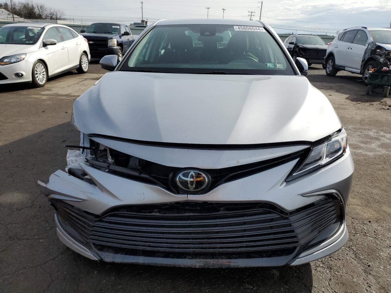 2023 TOYOTA CAMRY LE - Фото 5