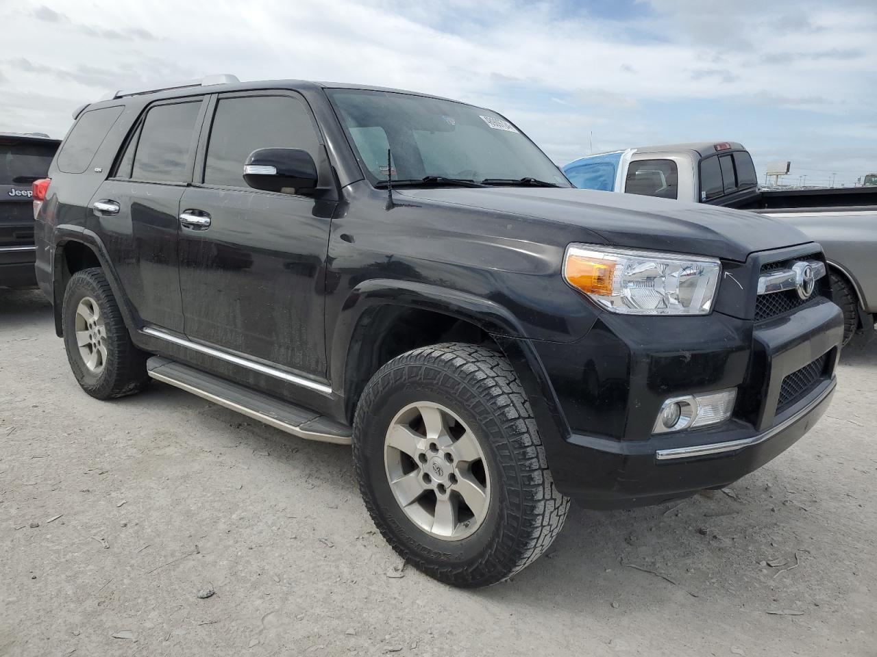 2011 TOYOTA 4RUNNER SR - Фото 4