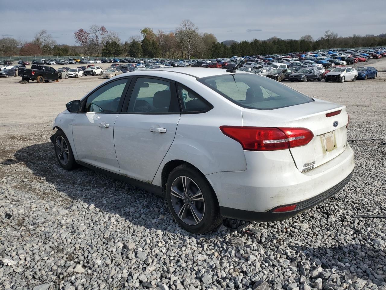 2018 FORD FOCUS SE - Image 2