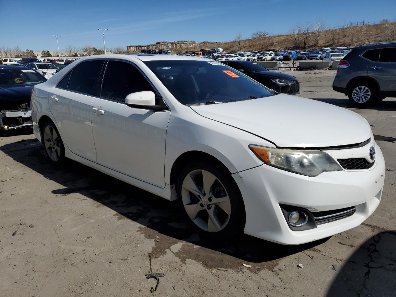 2012 TOYOTA CAMRY SE - Фото 4