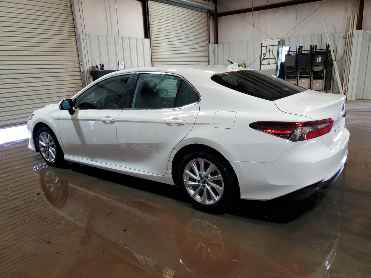 2023 TOYOTA CAMRY LE - Image 2