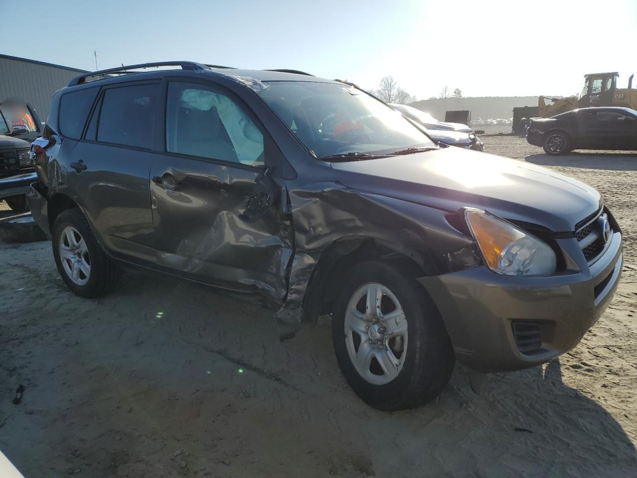 2011 TOYOTA RAV4 - Image 4