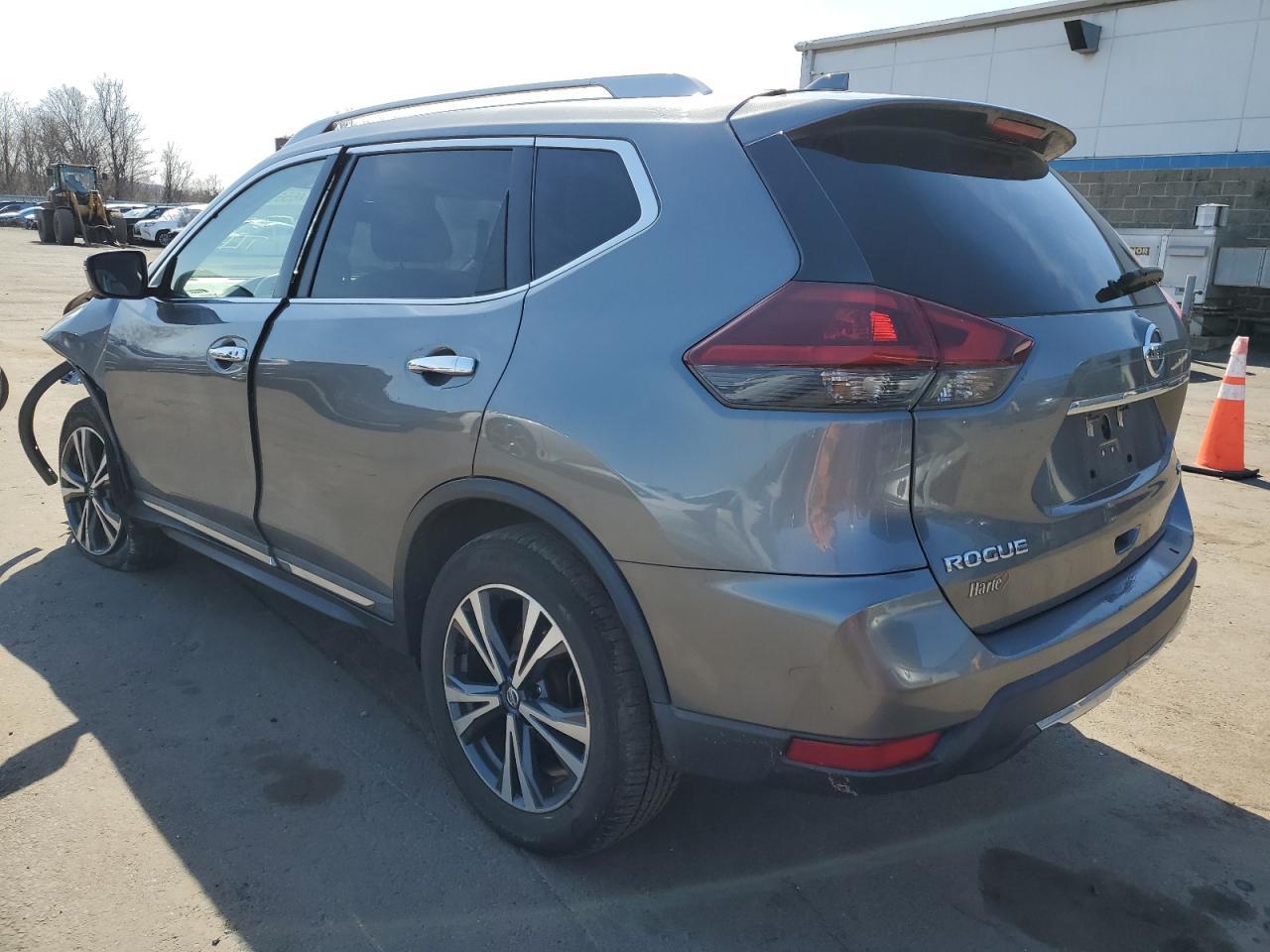 2018 NISSAN ROGUE S - Image 2