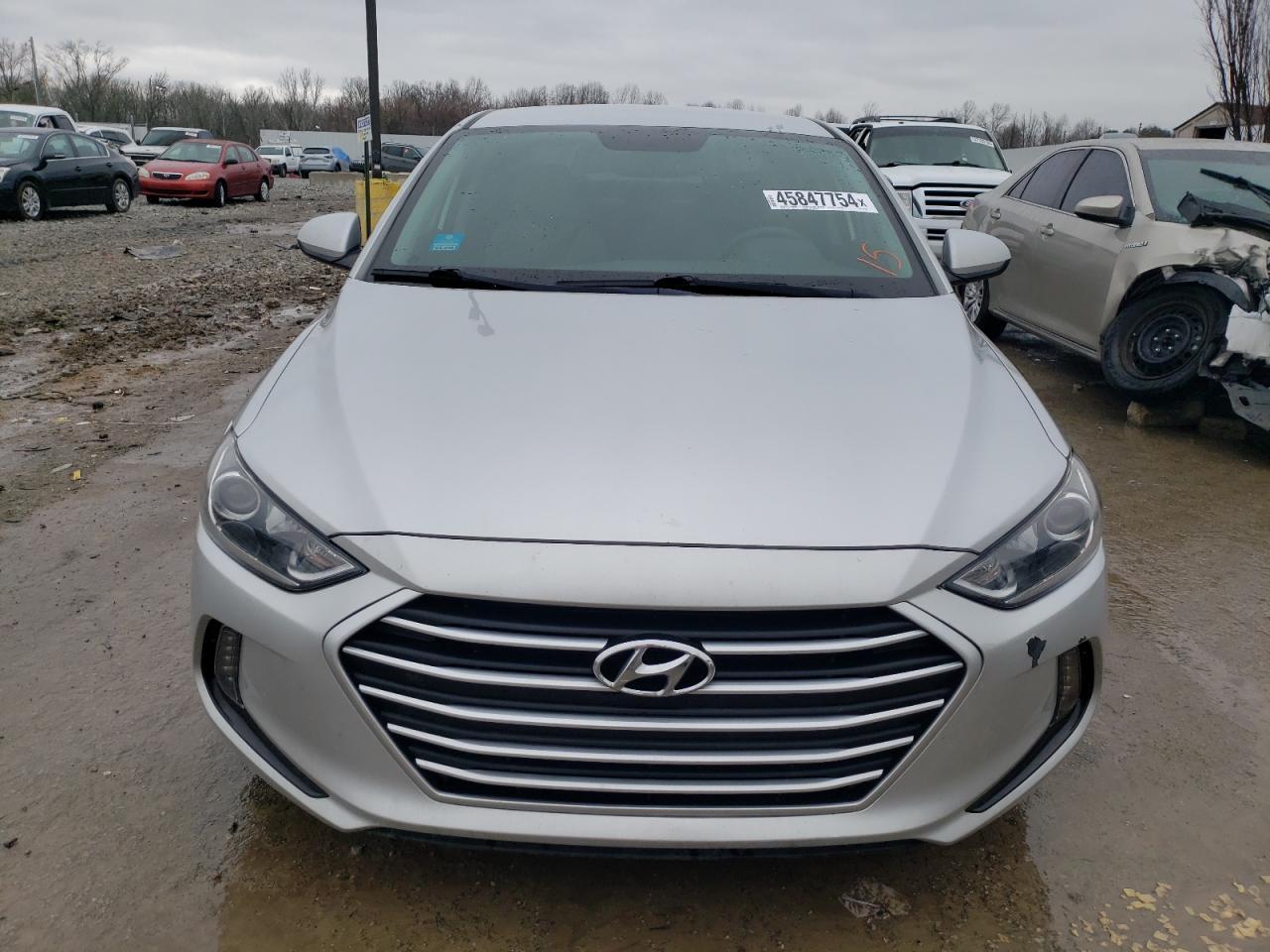 2017 HYUNDAI ELANTRA SE - Image 5