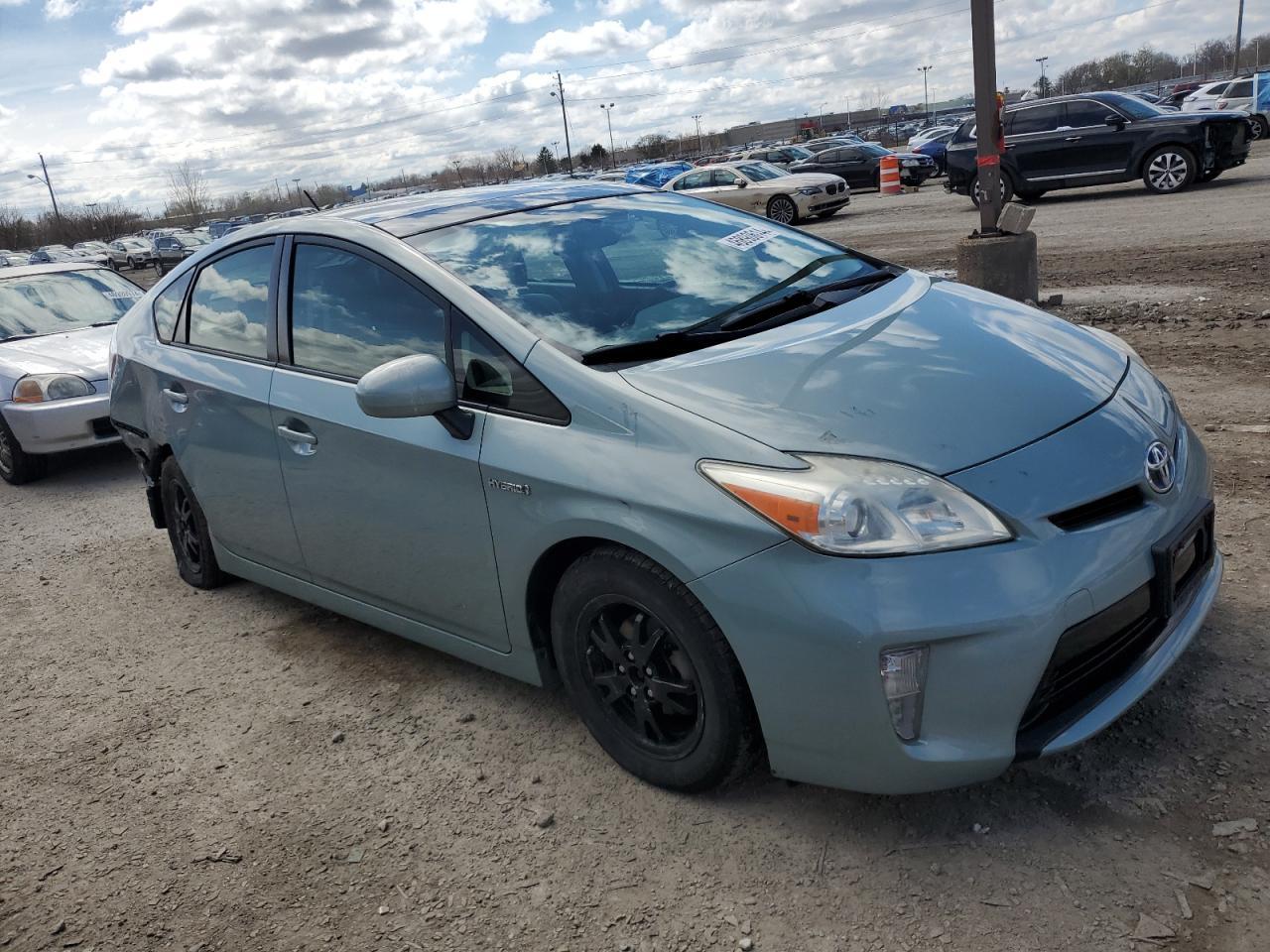 2013 TOYOTA PRIUS - Image 4