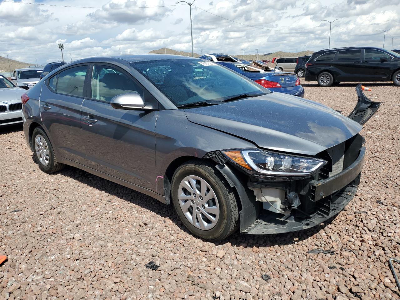2017 HYUNDAI ELANTRA SE - Image 4