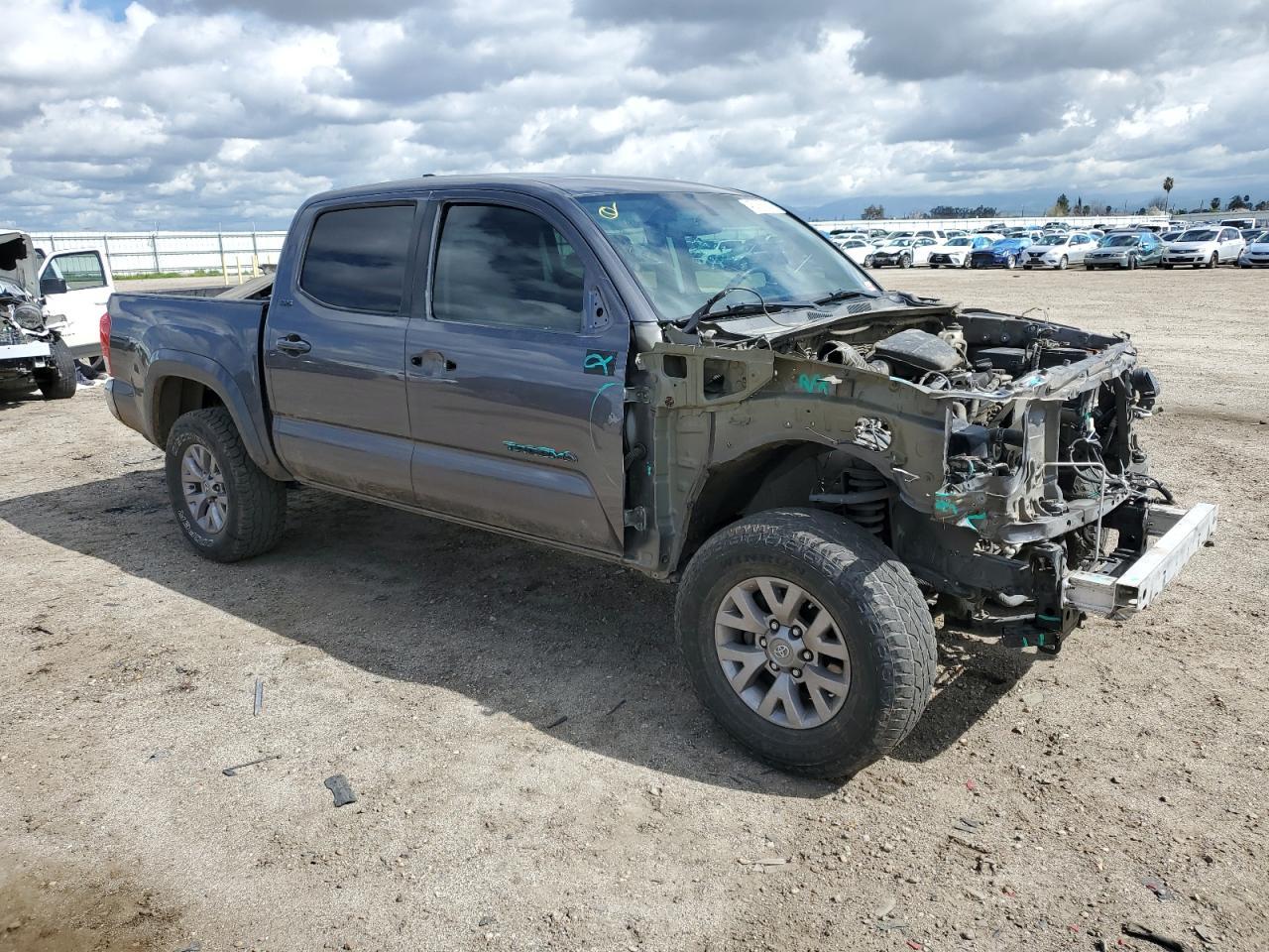 2017 TOYOTA TACOMA DOU - Фото 4