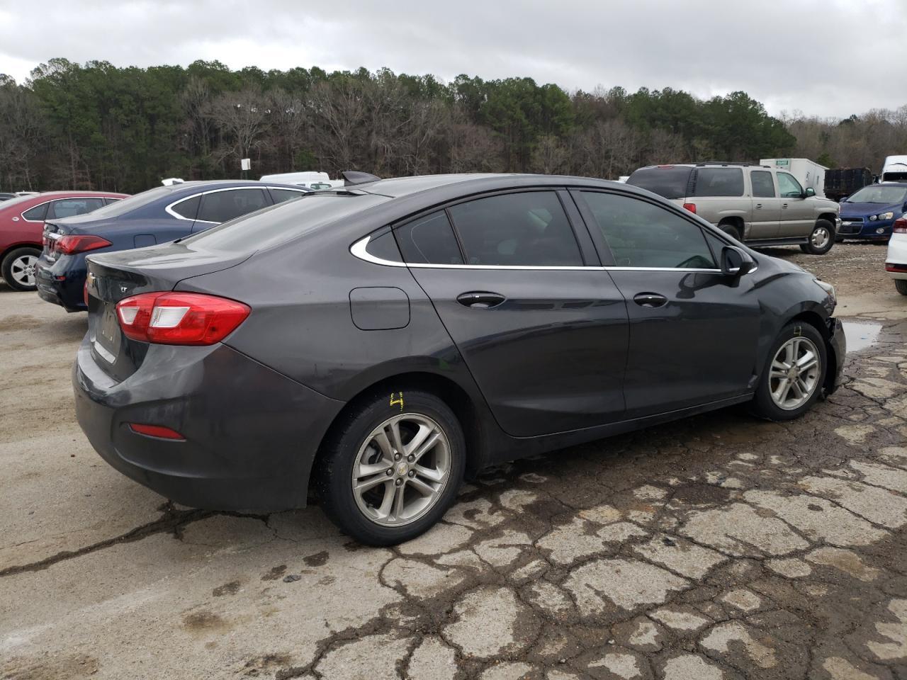 2017 CHEVROLET CRUZE LT - Image 3
