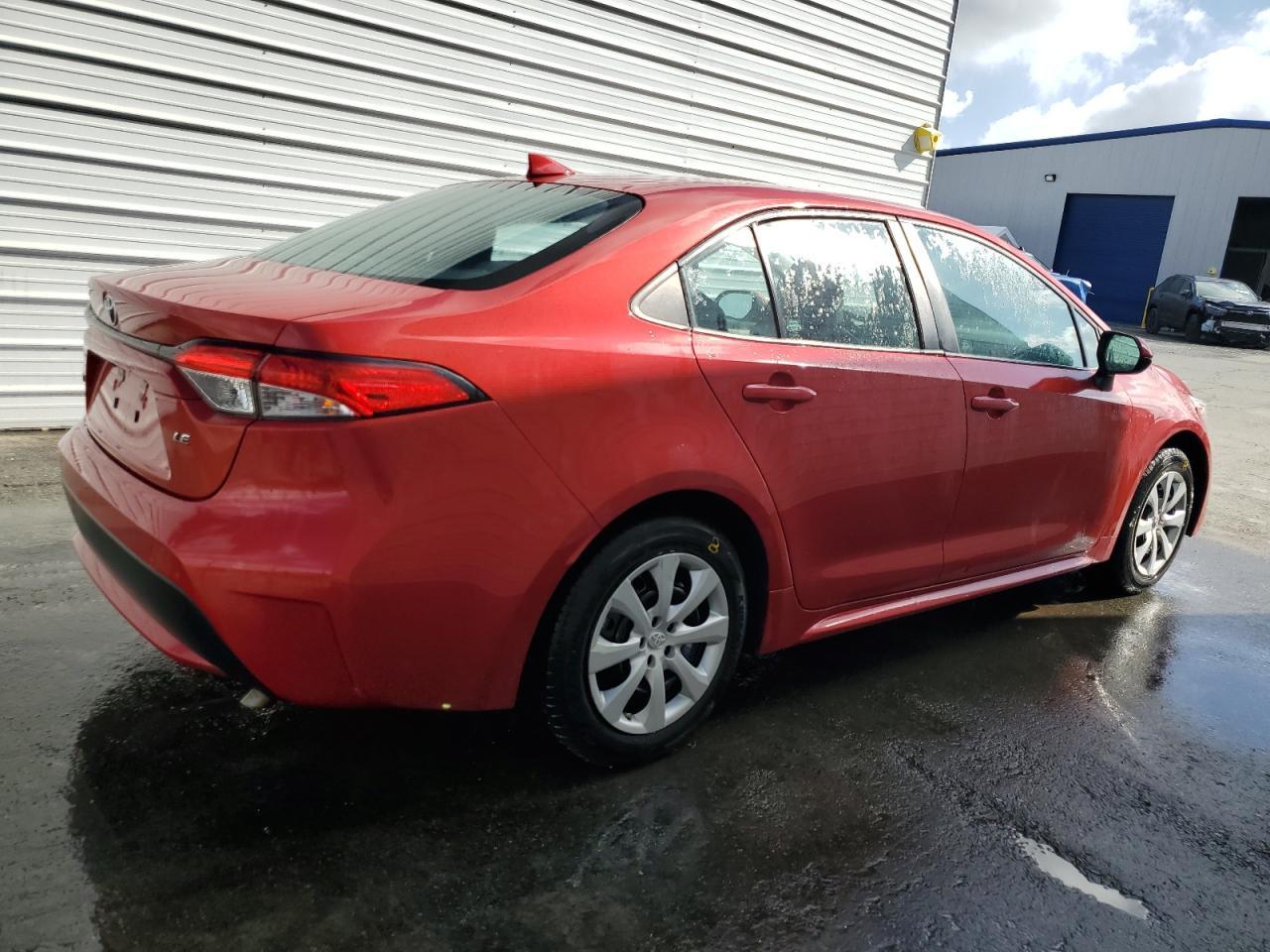 2021 TOYOTA COROLLA LE - Фото 3