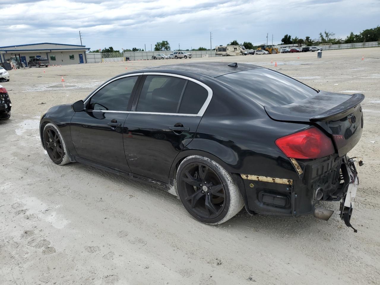 2012 INFINITI G37 BASE - Image 2
