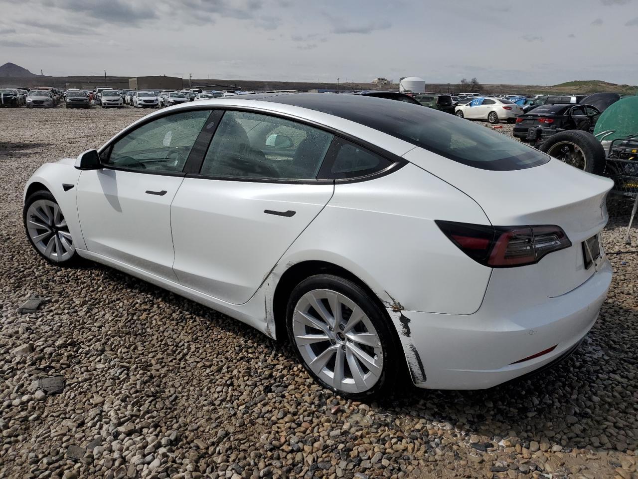 2022 TESLA MODEL 3 - Image 2