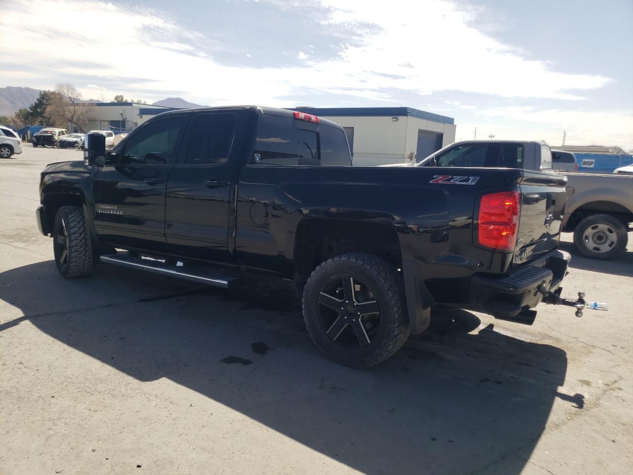 2017 CHEVROLET SILVERADO - Фото 2