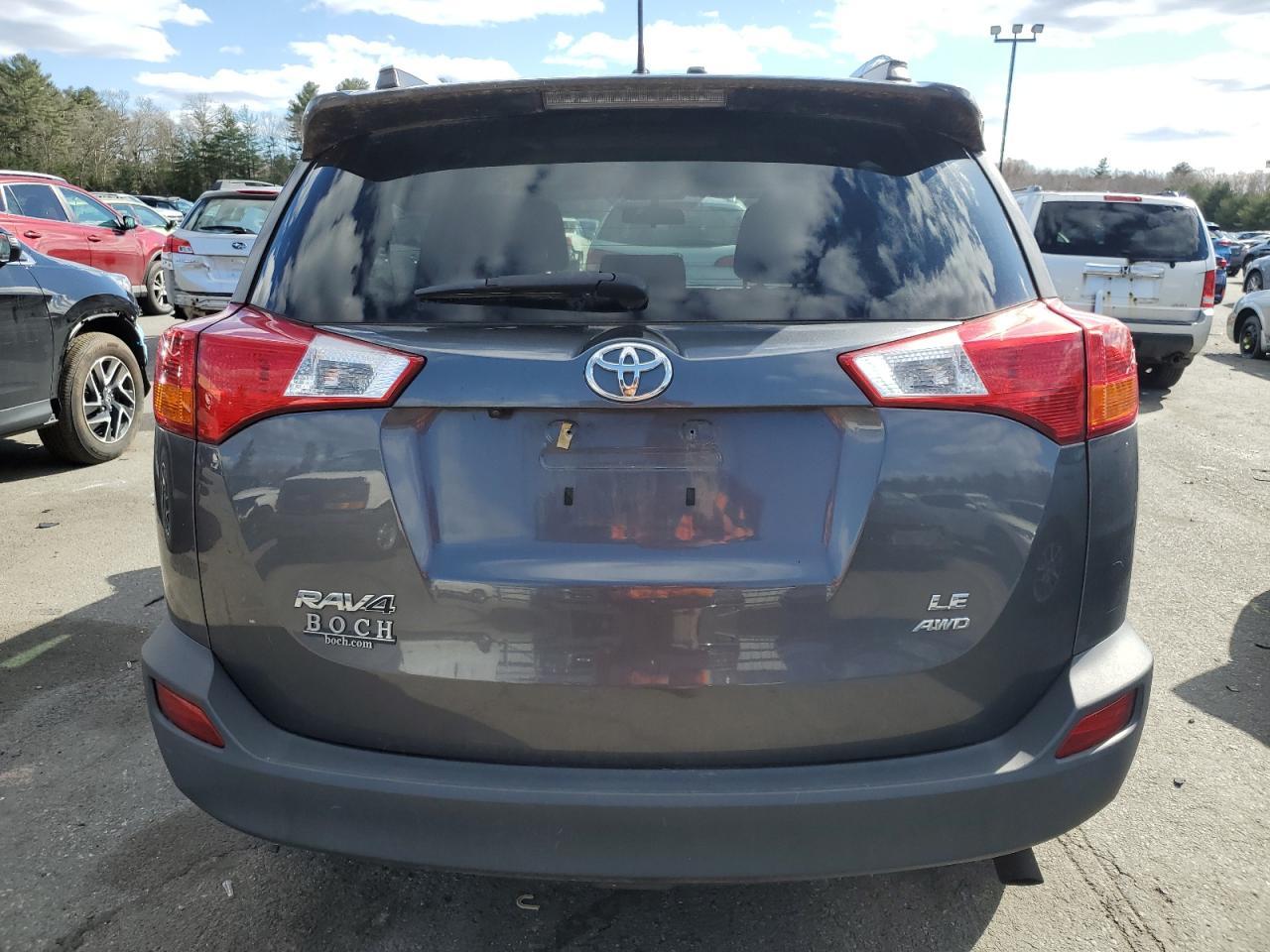 2014 TOYOTA RAV4 LE - Image 6
