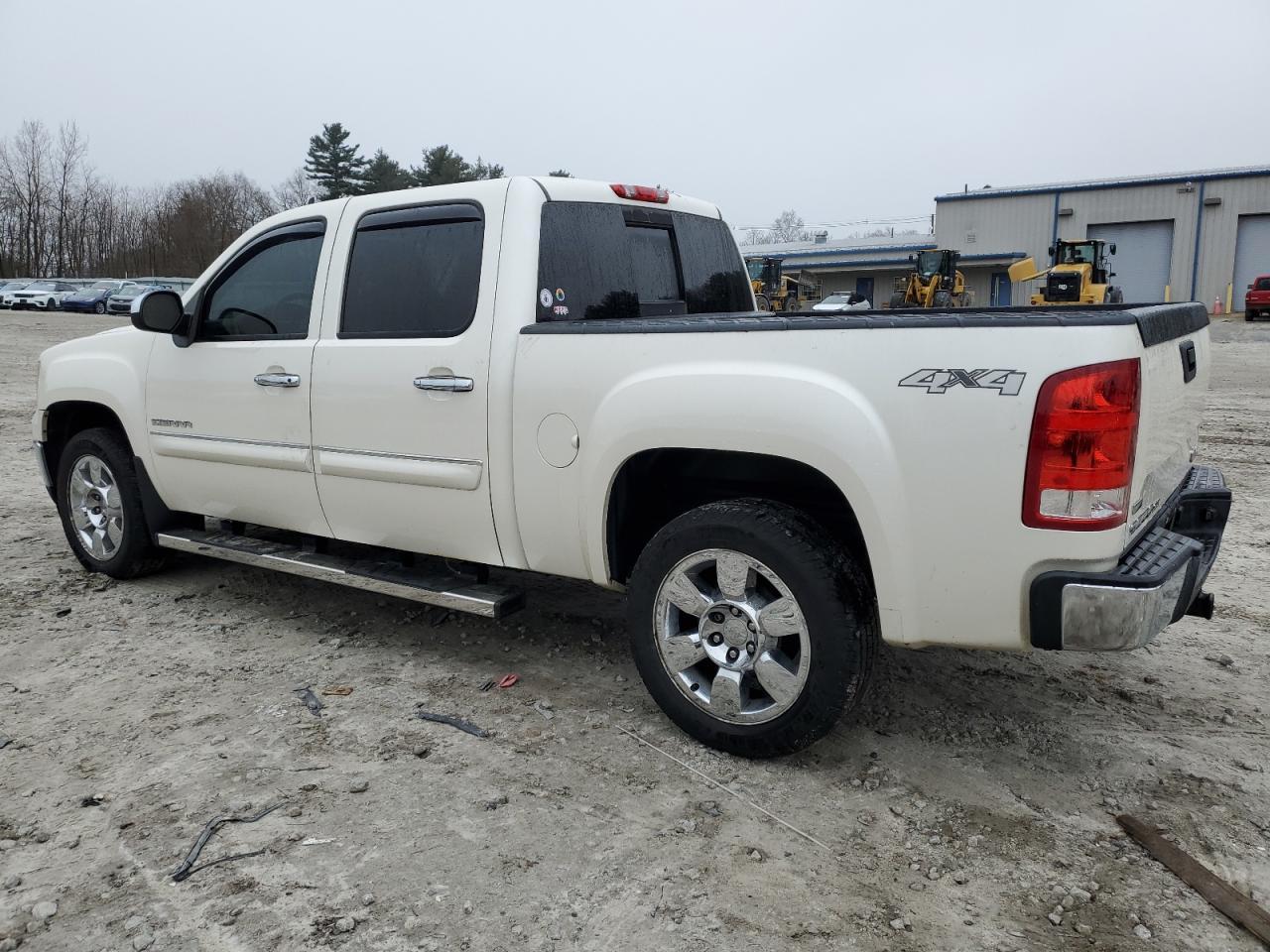 2011 GMC SIERRA K15 - Image 2