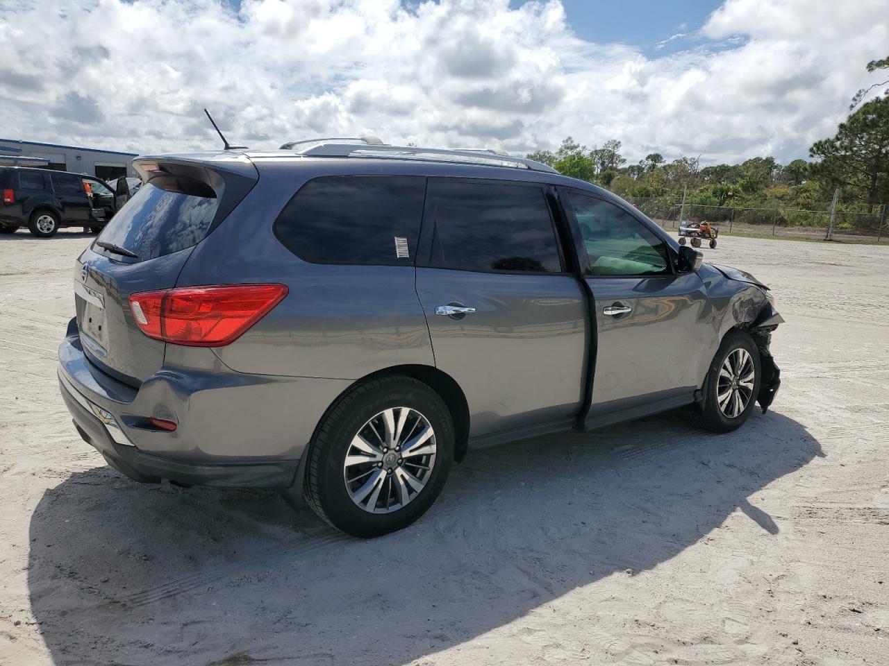 2018 NISSAN PATHFINDER - Image 3