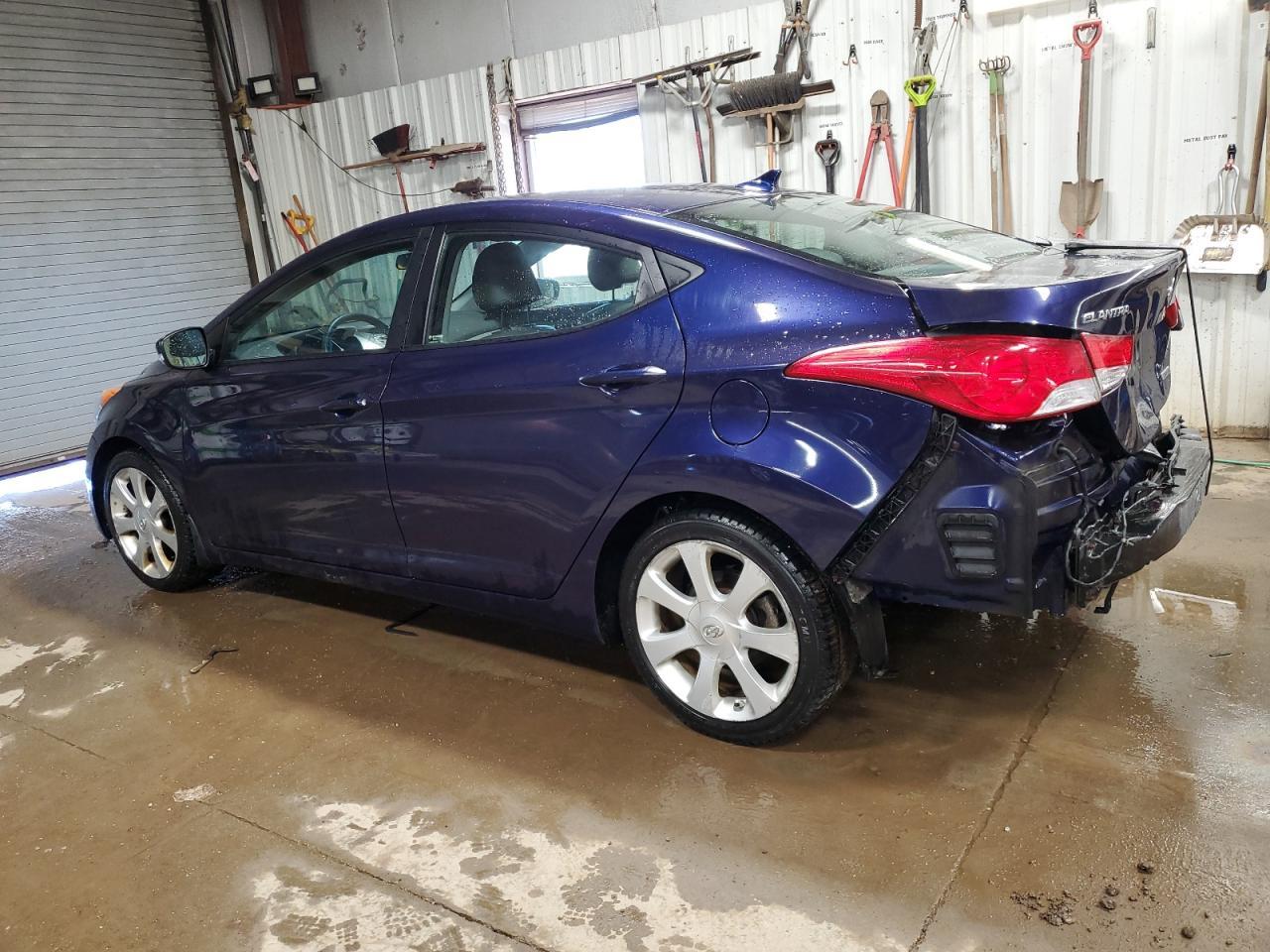 2013 HYUNDAI ELANTRA GL - Image 2