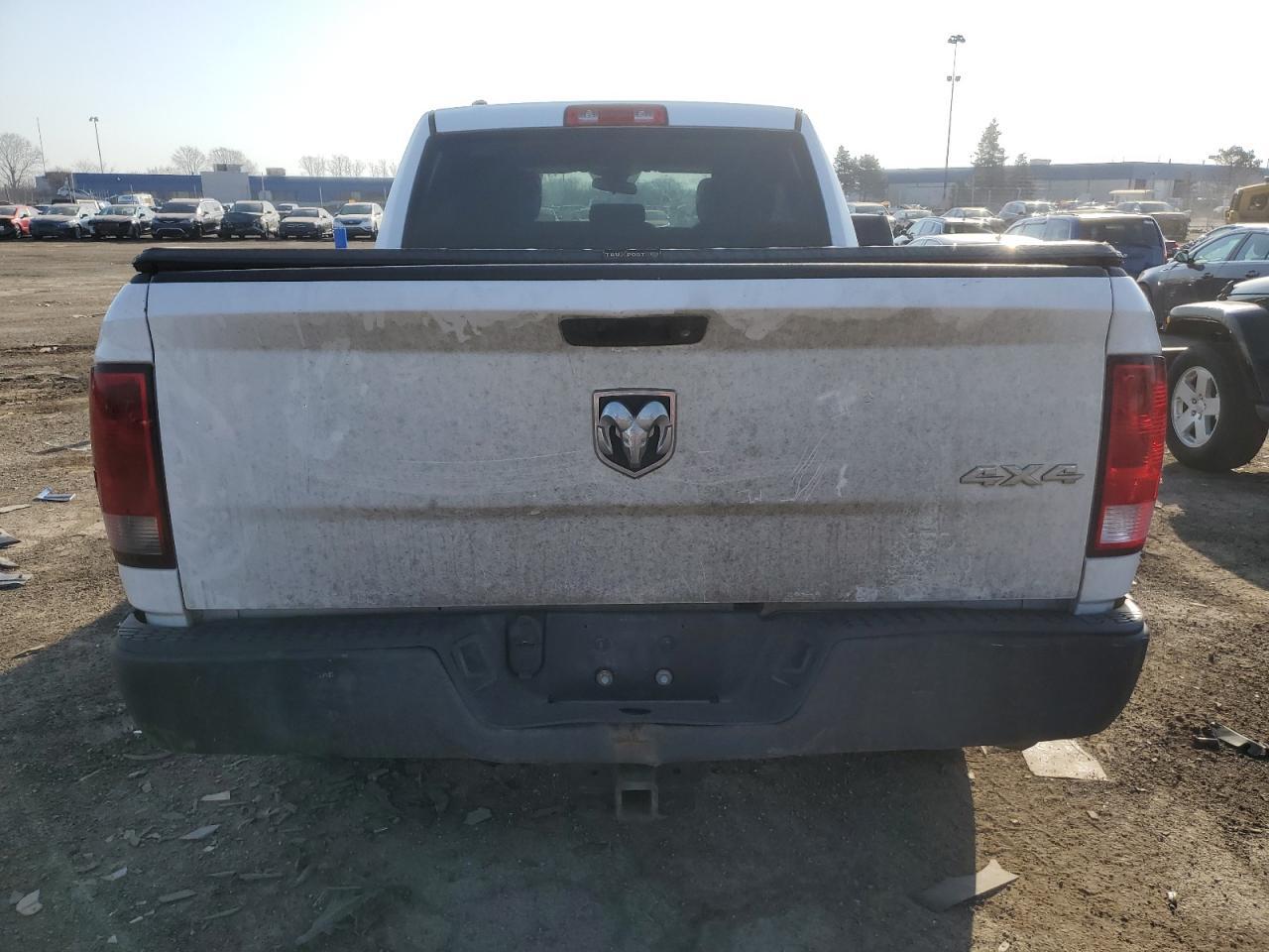 2017 RAM 1500 ST - Image 6