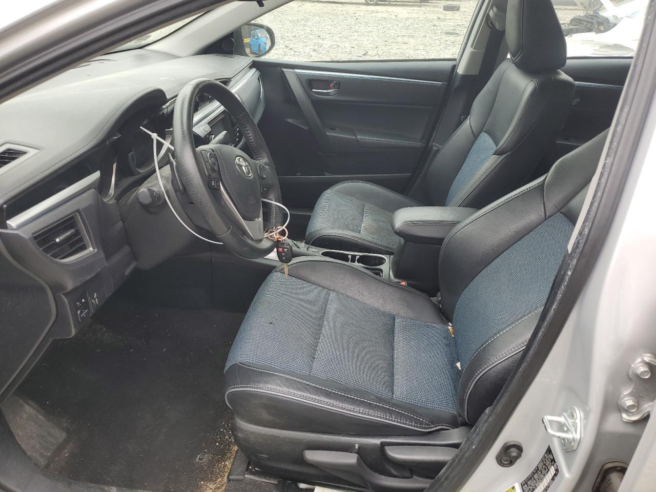 2015 TOYOTA COROLLA L - Image 7