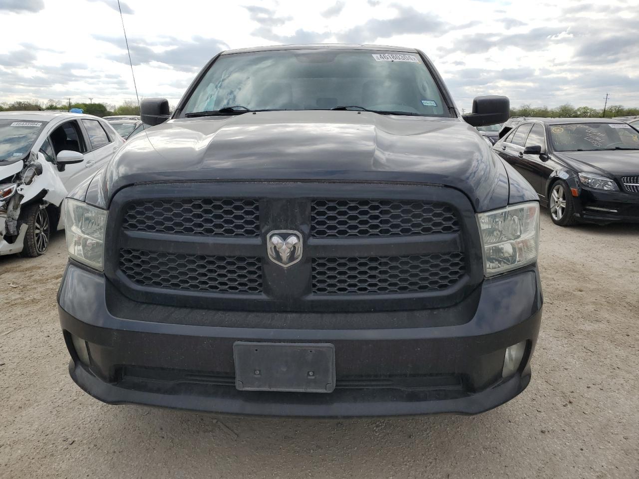 2014 RAM 1500 ST - Фото 5